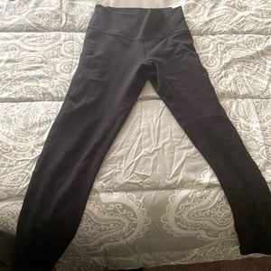 AE Offline black leggings with pockets, size medium